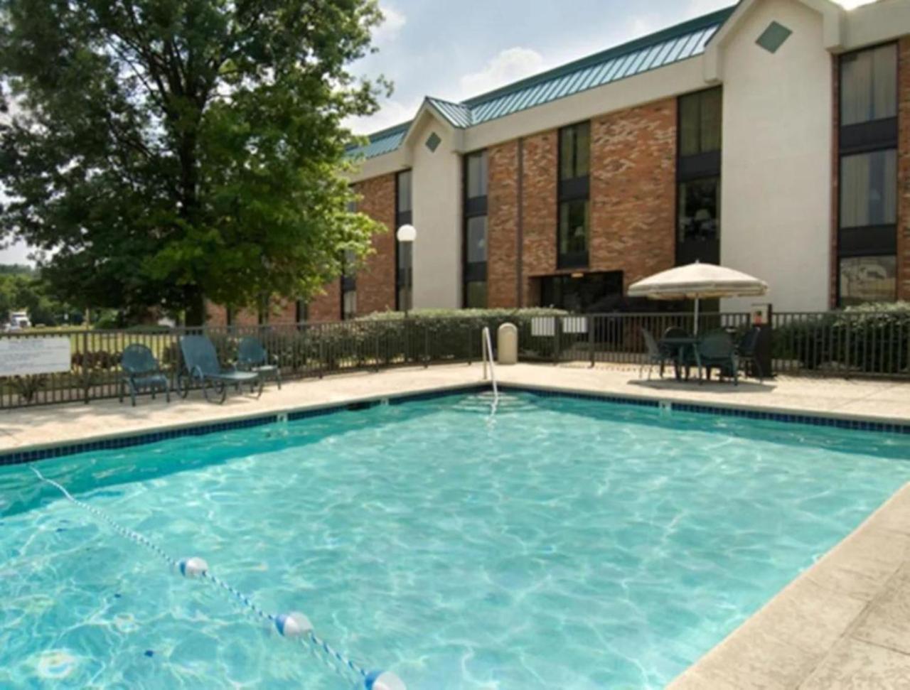 Wingate By Wyndham St Louis-Fenton Route 66 Hotel Exterior photo