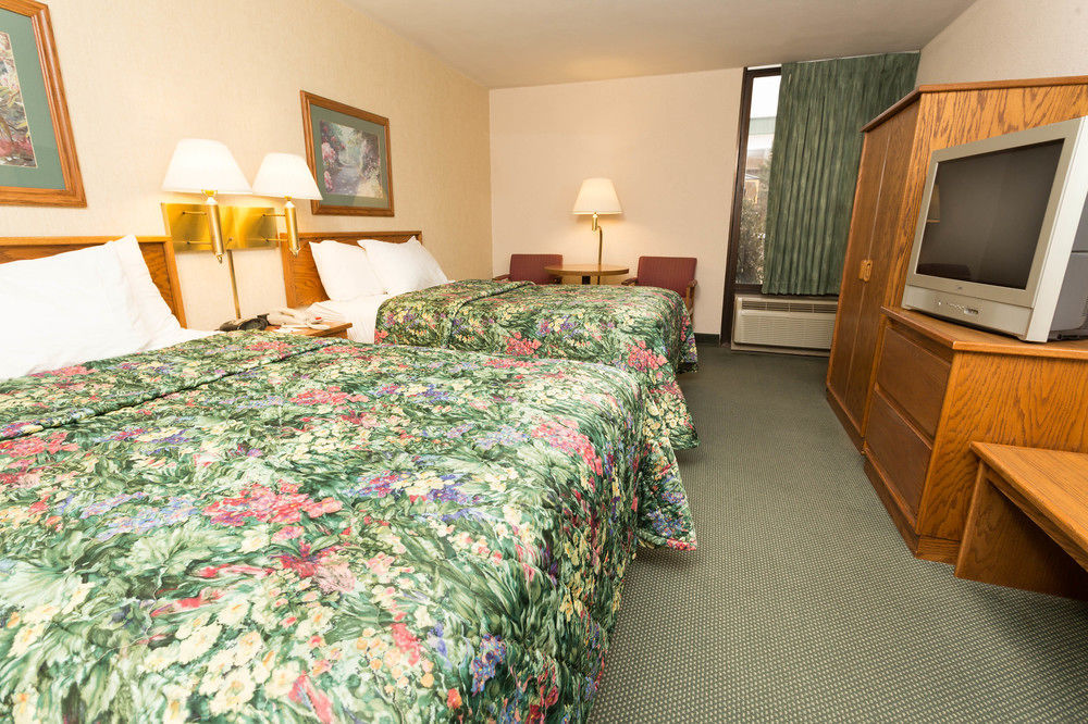 Wingate By Wyndham St Louis-Fenton Route 66 Hotel Exterior photo