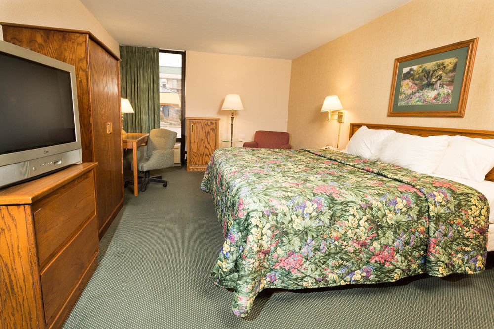 Wingate By Wyndham St Louis-Fenton Route 66 Hotel Exterior photo